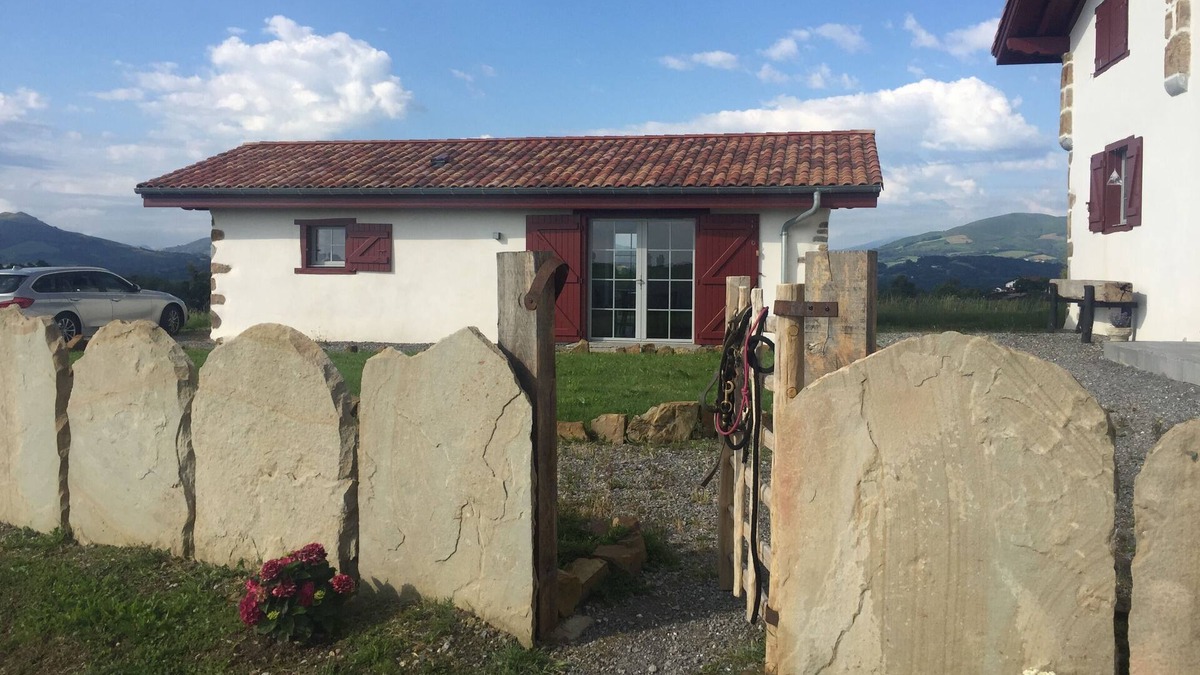 Ayherre House | Bergerie Face aux Pyrénées