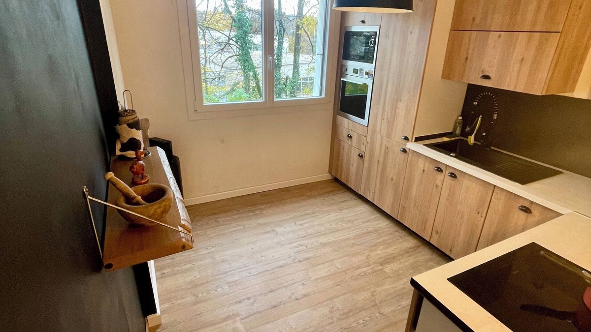 Cran-Gevrier Apartment | Bergous Apartment Annecy with parking space