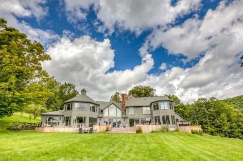 Williamstown House | Berkshire Vacation Rentals: The Brookman: Renovated 6000 SF Estate On 40 Acres
