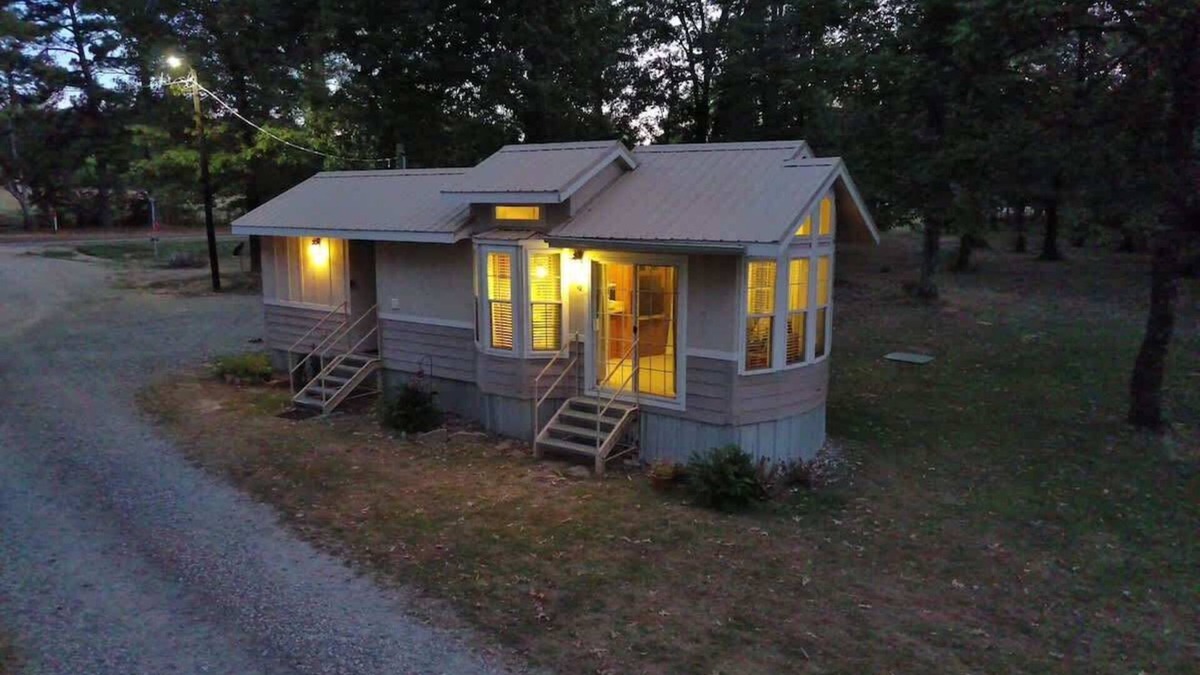 Longview House | Berry Patch Cottage S