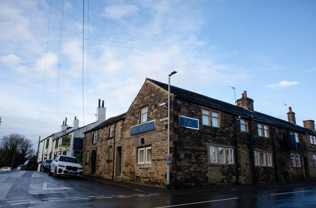 Brighouse Hotel | Bert's Rooms at The Black Horse Inn