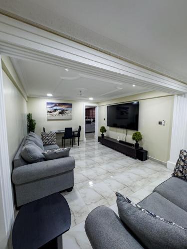 Sakumono Apartment | Berthas Haven