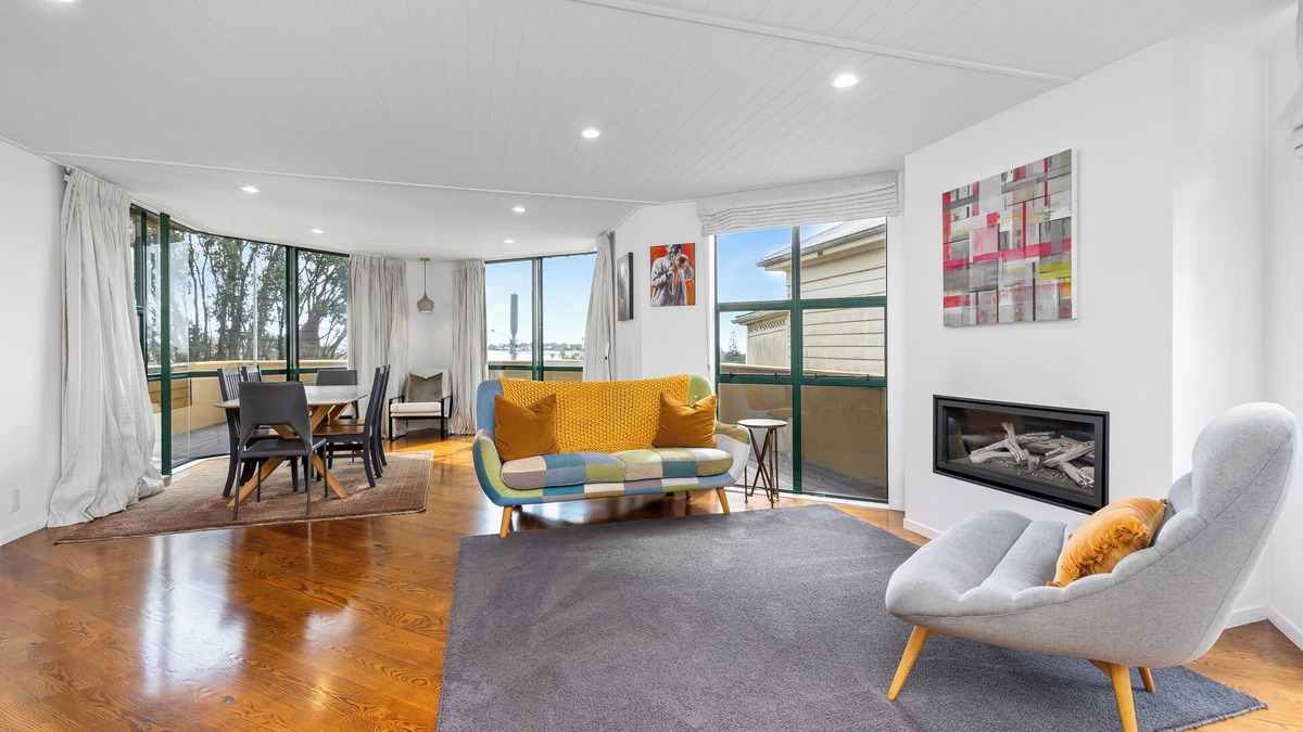 Devonport House | Bespoke Stays - Cozy Devonport Hideaway