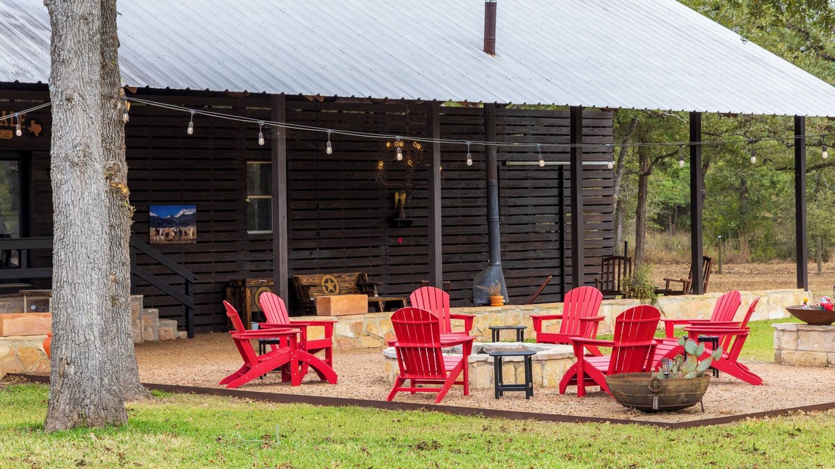 Ledbetter House | Bespoke Western Design Located Minutes to Round Top | Round Top Royale #1