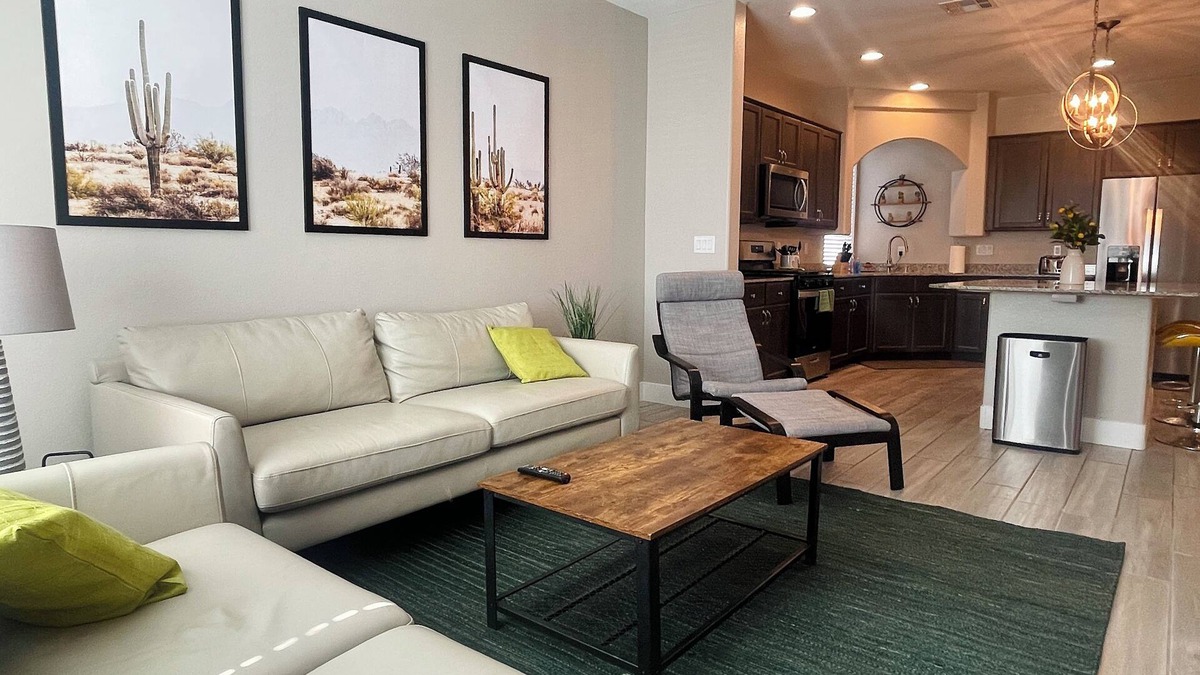 Enterprise House | Best 3-Story Home in Vegas - 9mins to Everything!