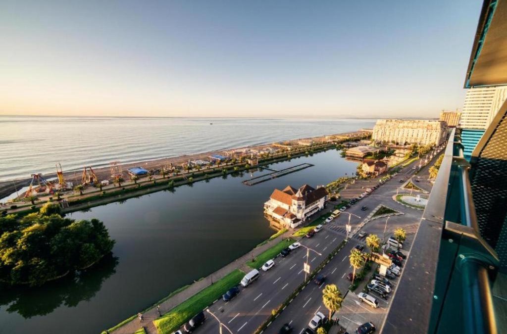 New Boulevard Apartment | BEST APART HOTEL IN ORBI CITY SEA AND CITY VIEWS