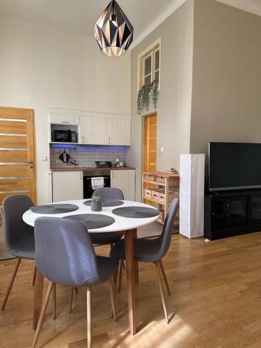 Palace District Apartment | Best Apartments Bp