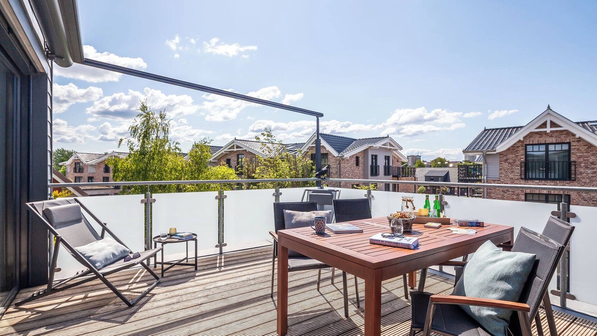 Busum Apartment | Best Büsum - Penthouse Admiral | Roof Terrace & Meerzeit