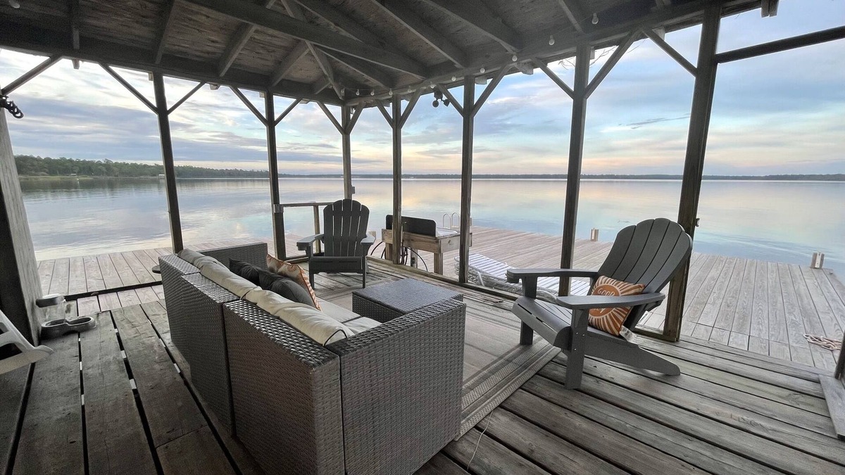 Fairhope House | Best Bay View, 7 Acres, Kayaks, Bikes, Game Room, Boat/Cargo Lift, Pets Welcome
