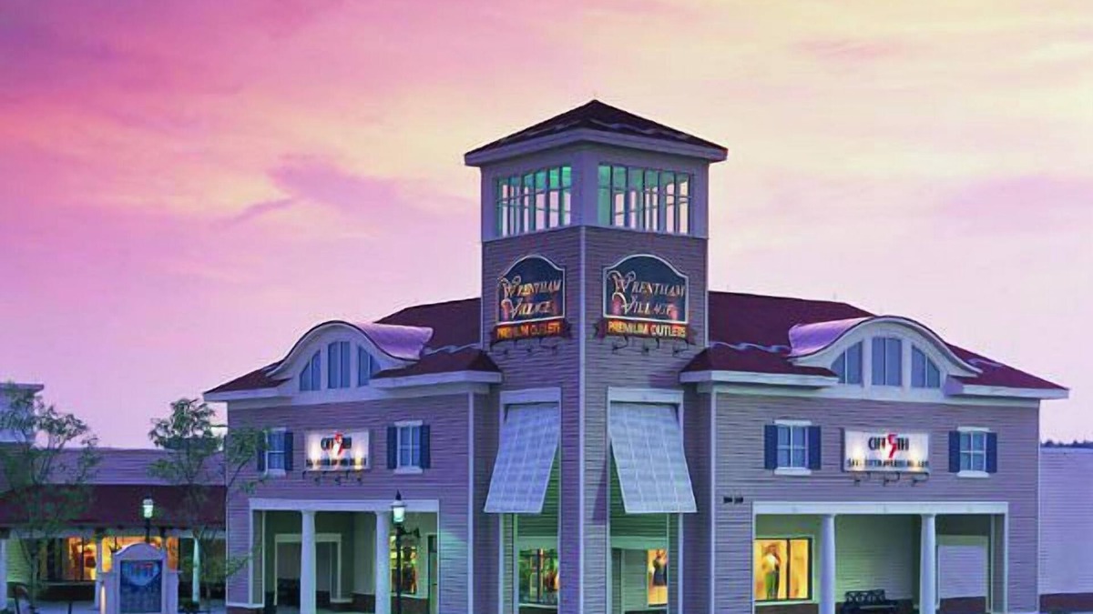 Foxboro House | Best for Unwinding! Free Bfast, 4 Relaxing Units, Minutes From Patriot Place!