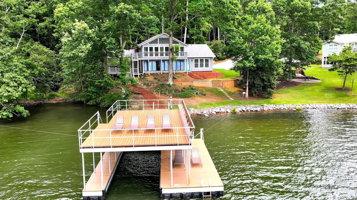 Gainesville House | Best Lake Lanier Cove! Great lake views. Huge covered deck. Easy walk to dock
