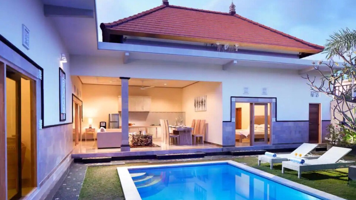 Petitenget Villa | Best location 3bdr Seminyak - 3 min from Beach clubs!