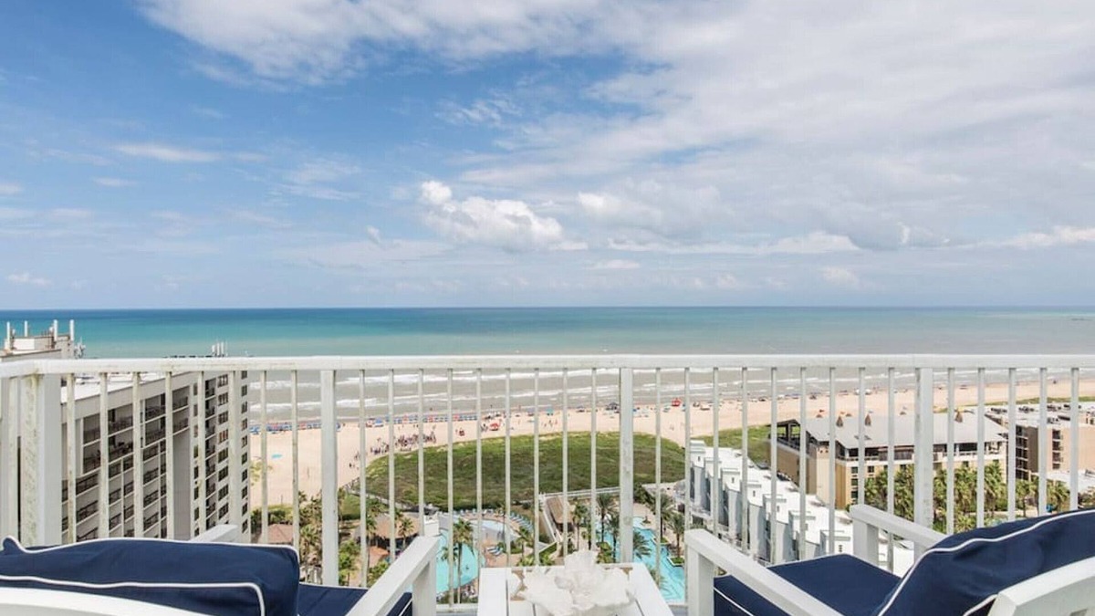 South Padre Island Apartment | Best Luxury Resort on South Padre Island! @ The Sapphire 1505
