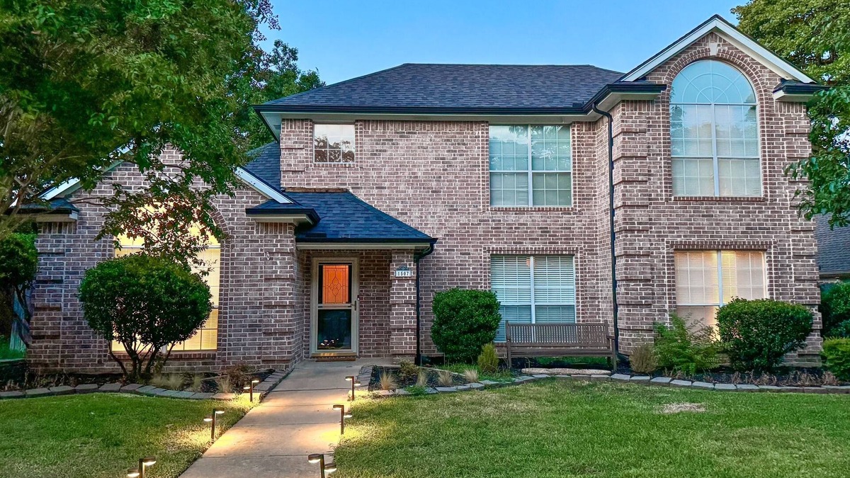 Keller House | Best Neighborhood Keller Home