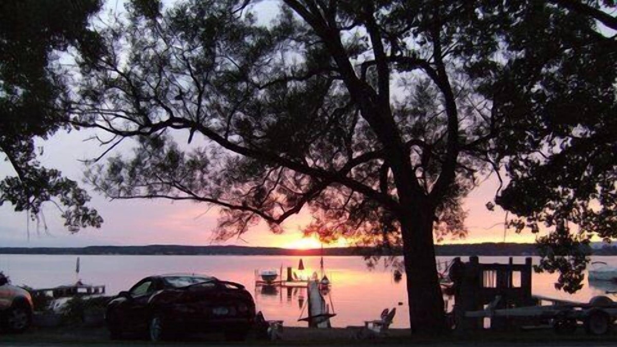 Saratoga Springs House | Best Of All Worlds Lake And Saratoga Springs