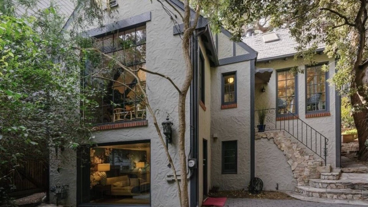 Sunnyside House | Best of the City + close to nature