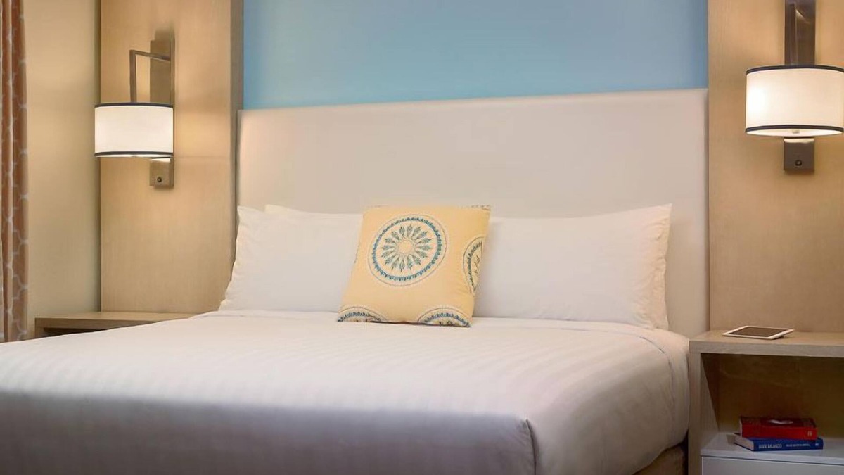 Parsippany House | Best Place to Stay in Parsippany! Free Parking and Breakfast! Pets Allowed!