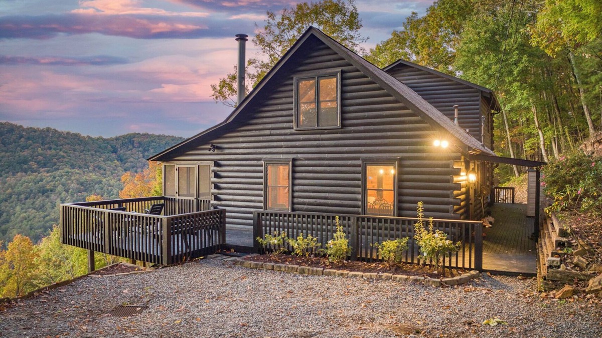 Cherry Log Cabin | Best Sunset Views in Blue Ridge w/Paved Roads and Brand NEW Deck Addition!