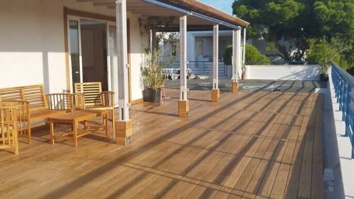 Vouliagmeni Apartment | Best view in the Bay!