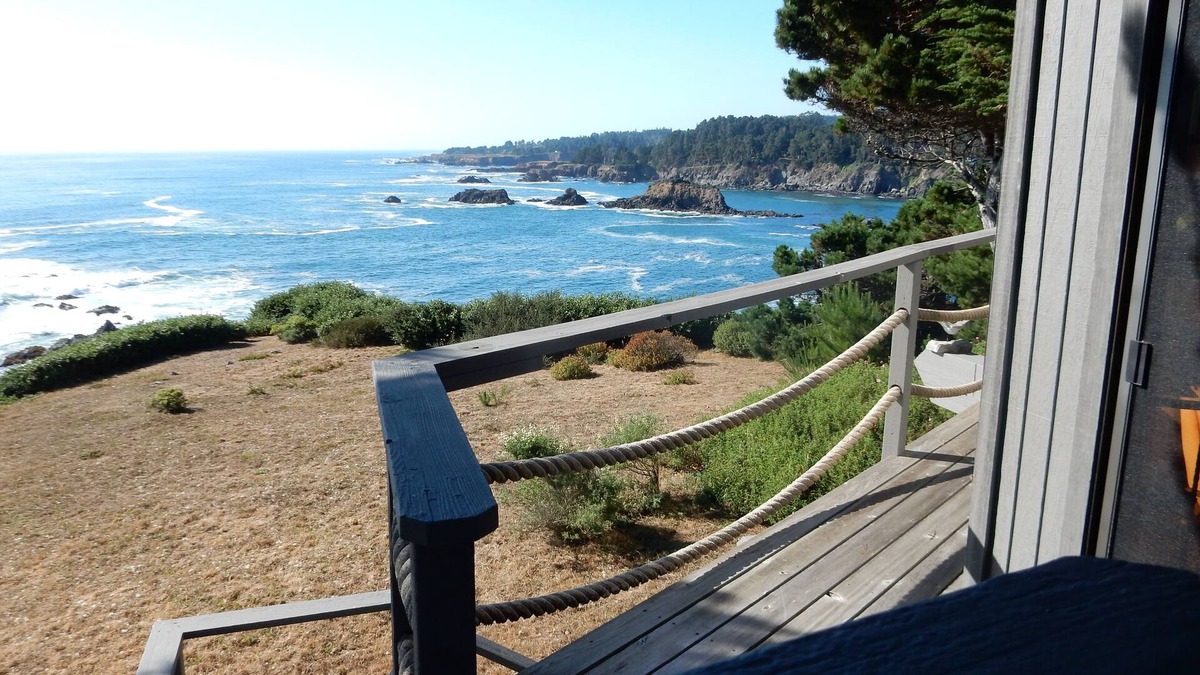 Mendocino House | Best Views In Mendocino—Just Steps From Downtown!