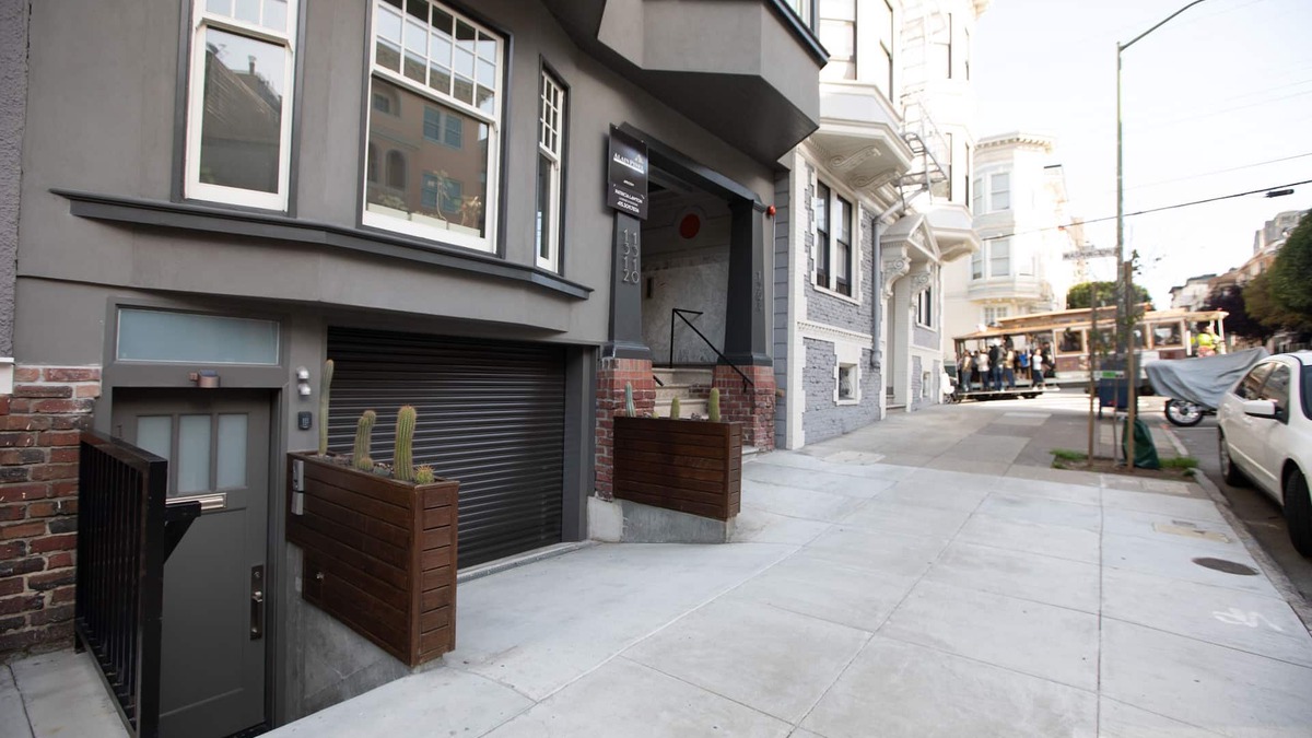 Nob Hill Condo | "Best VRBO" "Best Stay" - 100% 5⭐︎ Reviews
