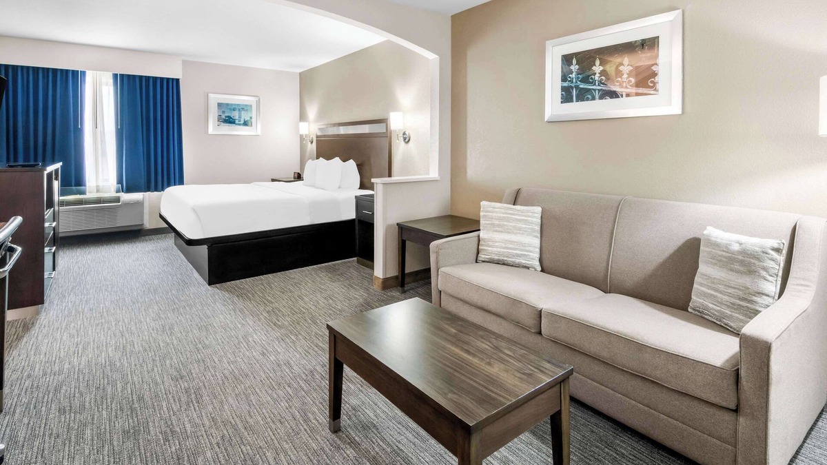 Abilene Hotel | Best Western Abilene Inn & Suites