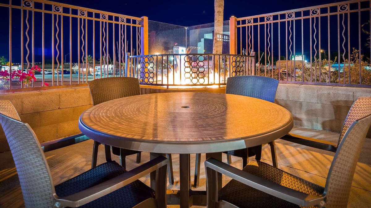 Needles Hotel | Best Western Colorado River Inn