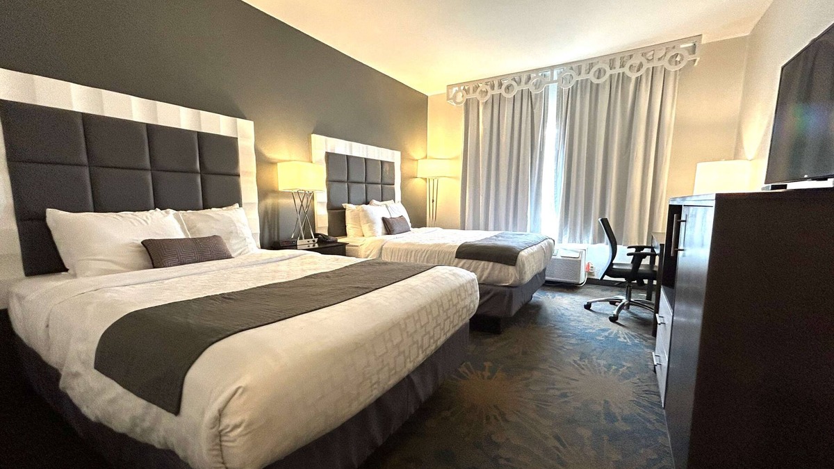 Erie Hotel | Best Western Erie Inn & Suites