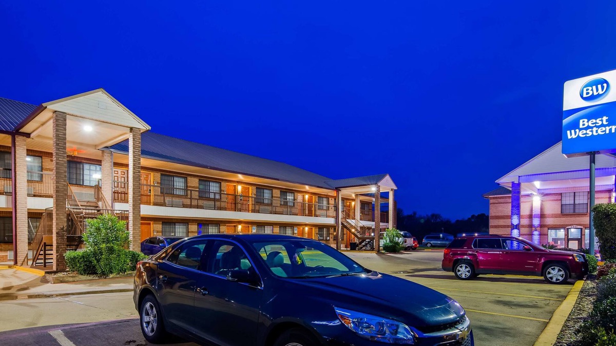 Marshall Hotel | Best Western Executive Inn