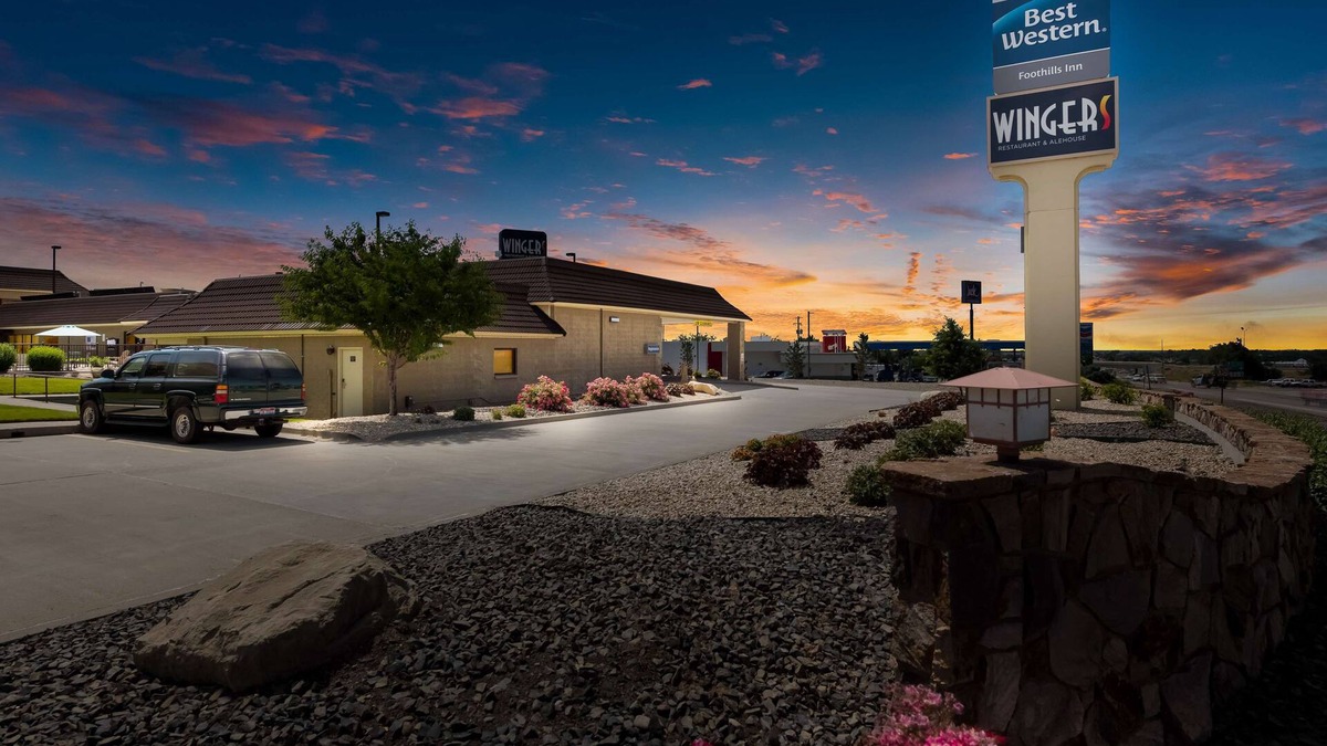 Mountain Home Hotel | Best Western Foothills Inn