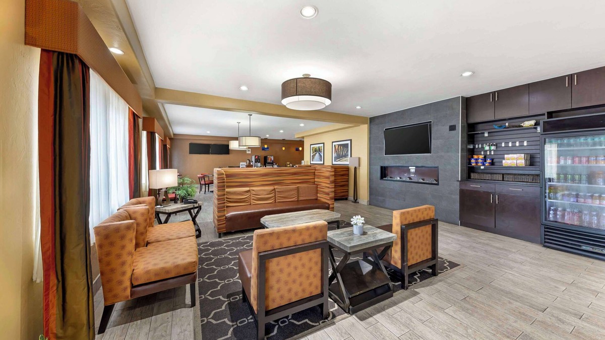Moore Hotel | Best Western Greentree Inn & Suites