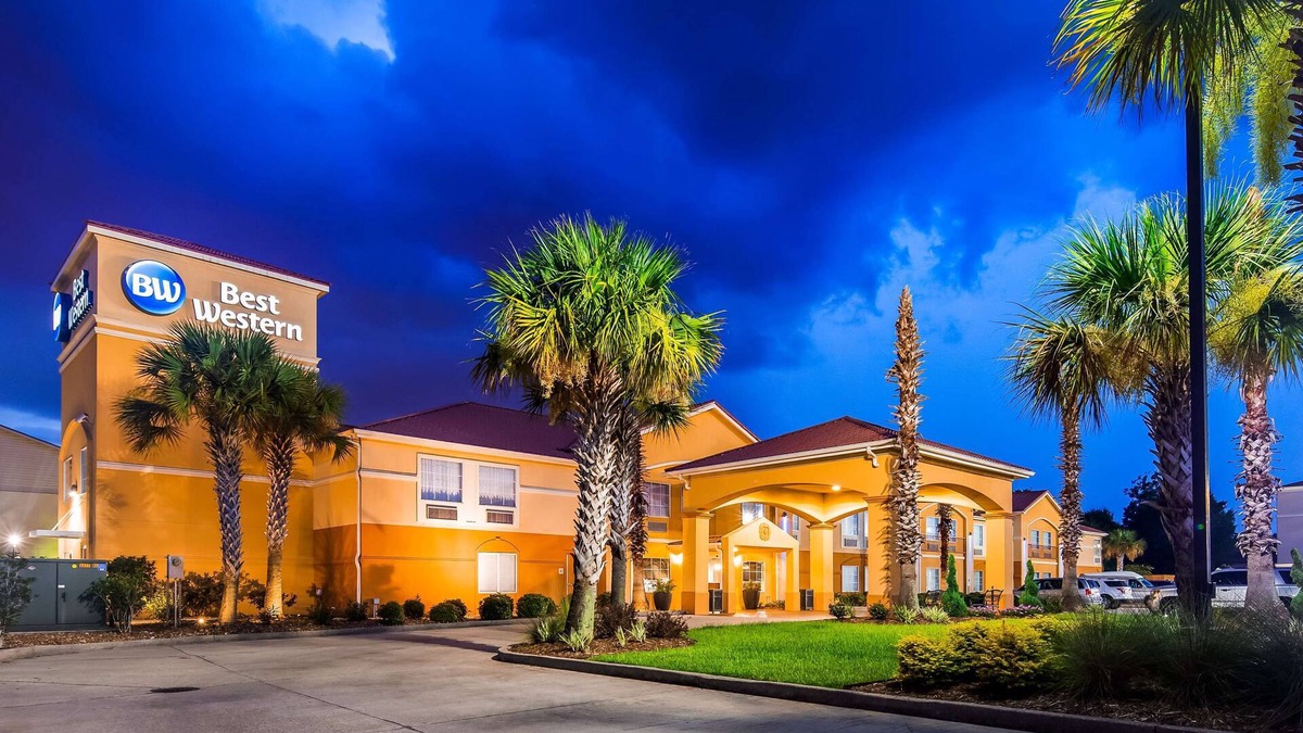 Lafayette Hotel | Best Western Lafayette Inn