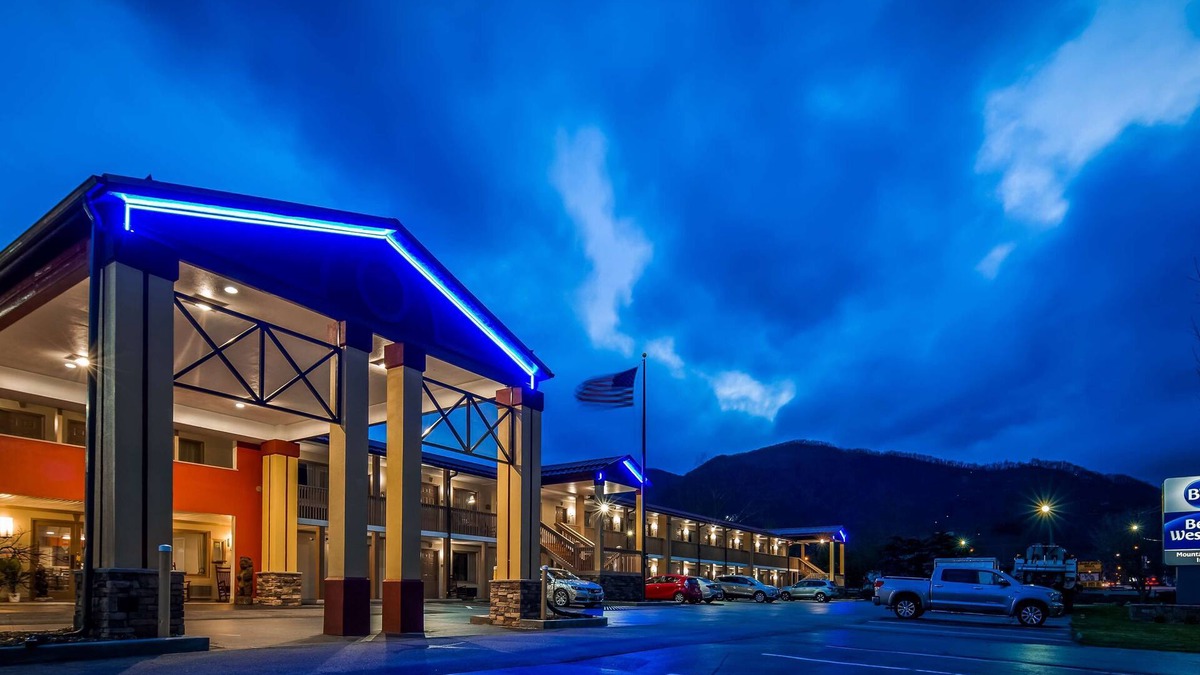 Maggie Valley Hotel | Best Western Mountainbrook Inn