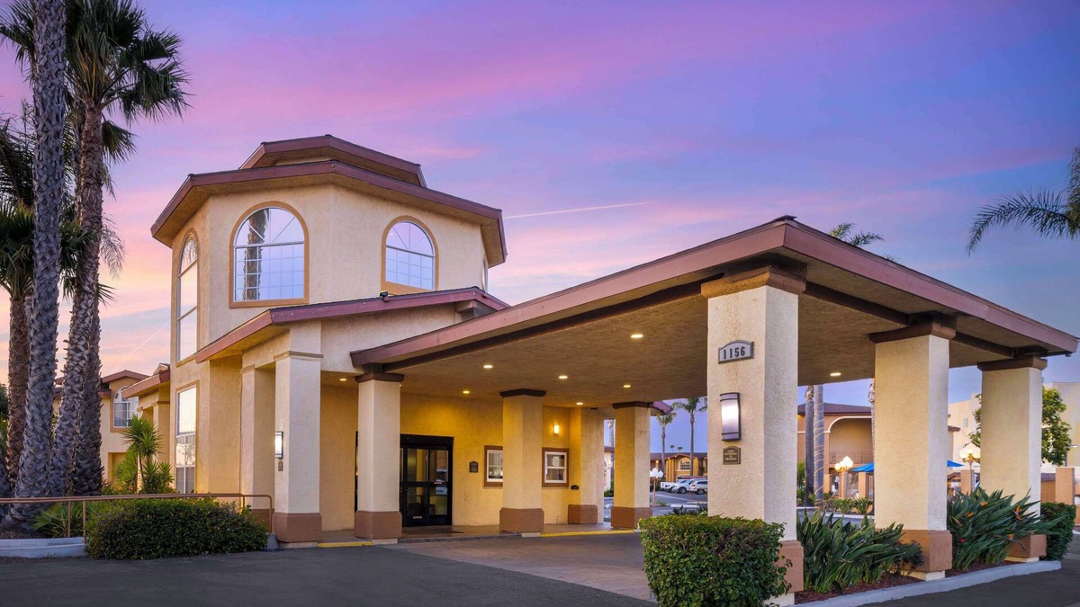 Five Points Northeast Hotel | Best Western Oxnard Inn