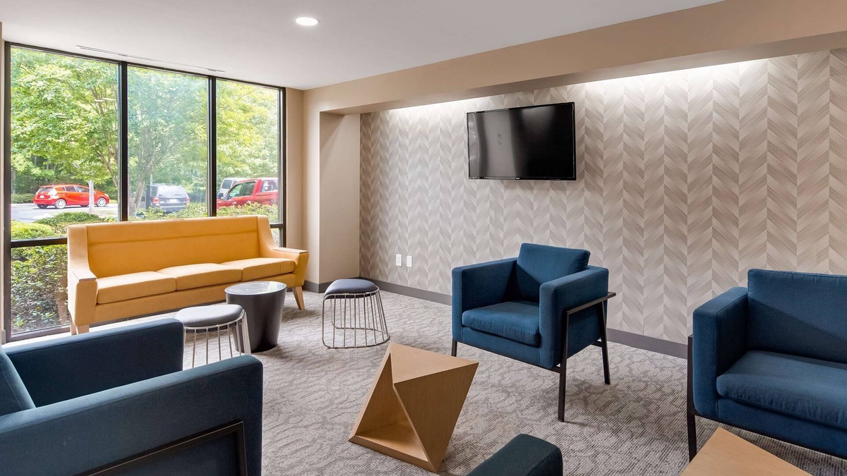 Augusta Hotel | Best Western Plus Augusta North Inn & Suites