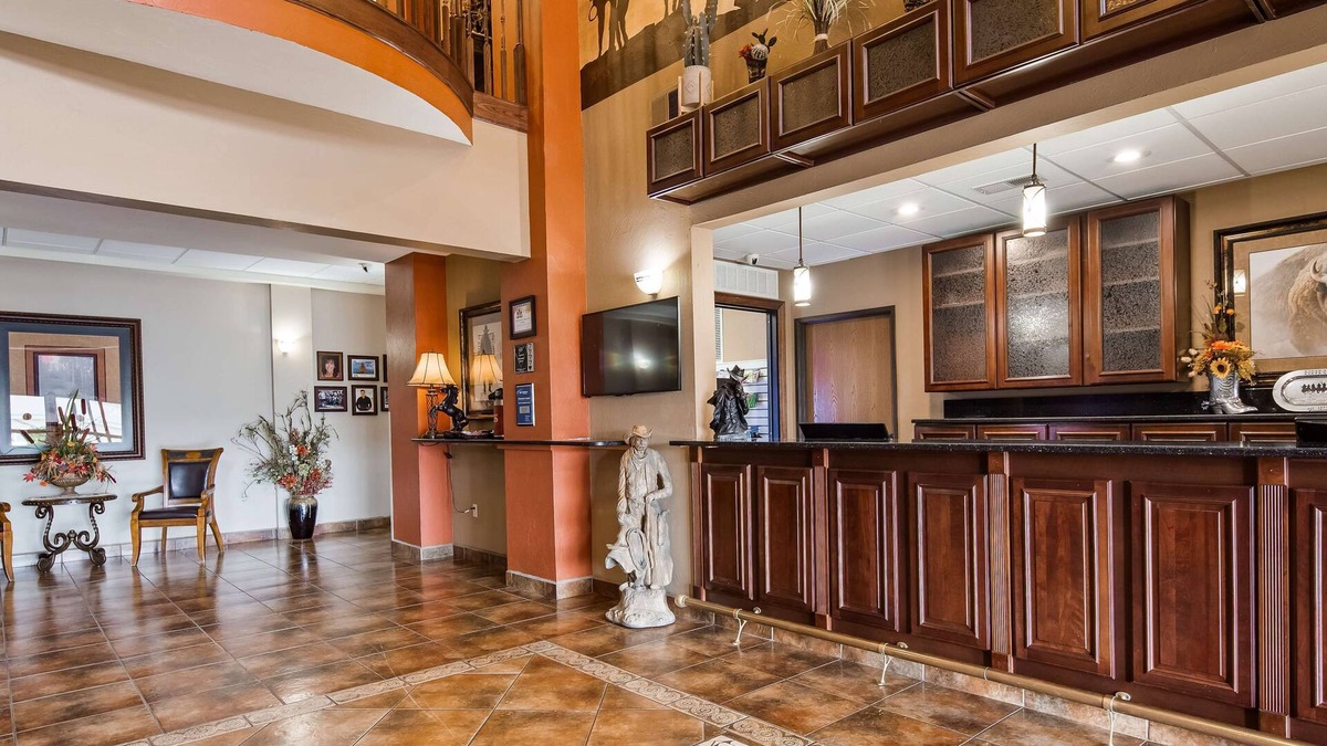 Dodge City Hotel | Best Western Plus Country Inn & Suites