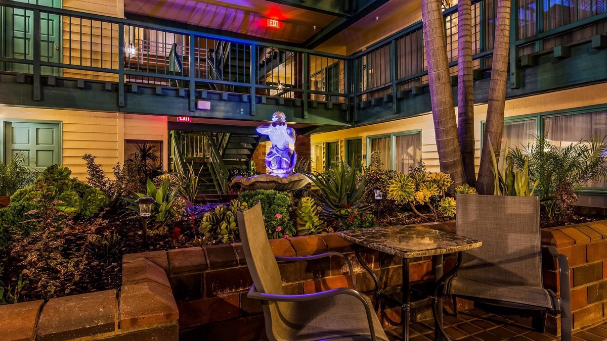 Capistrano Beach Hotel | Best Western Plus Dana Point Inn-by-the-sea
