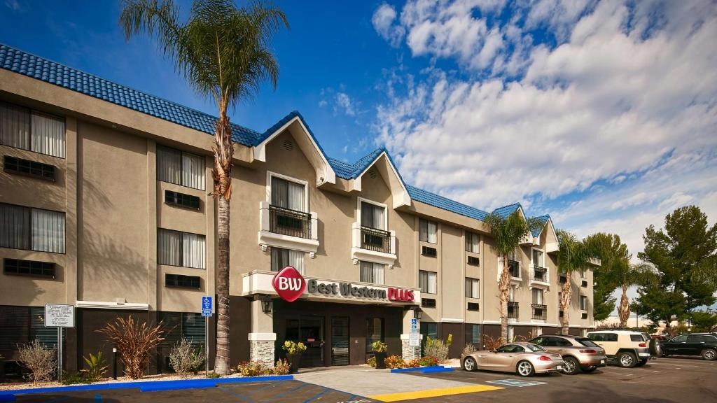 Hemet Hotel | Best Western Plus Diamond Valley Inn