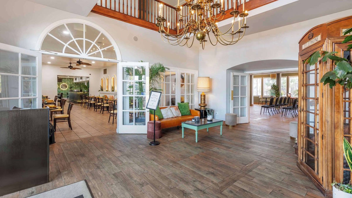 Downtown Hotel | Best Western Plus Hill House