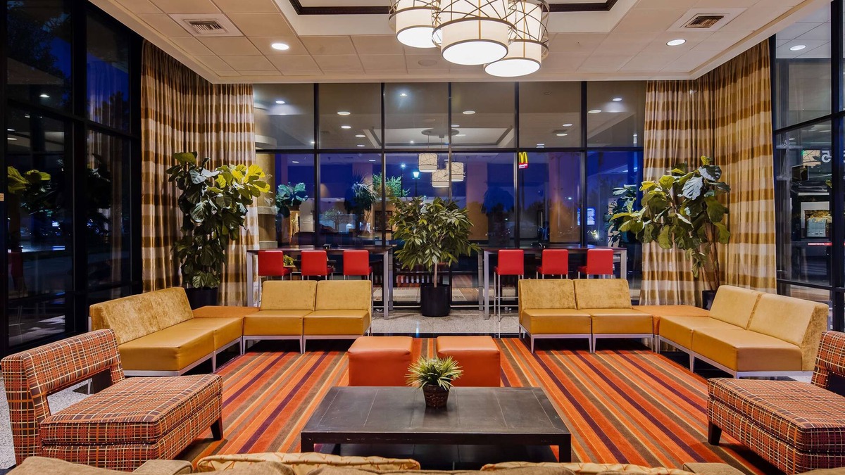 Downtown Baltimore Hotel | Best Western Plus Hotel & Conference Center