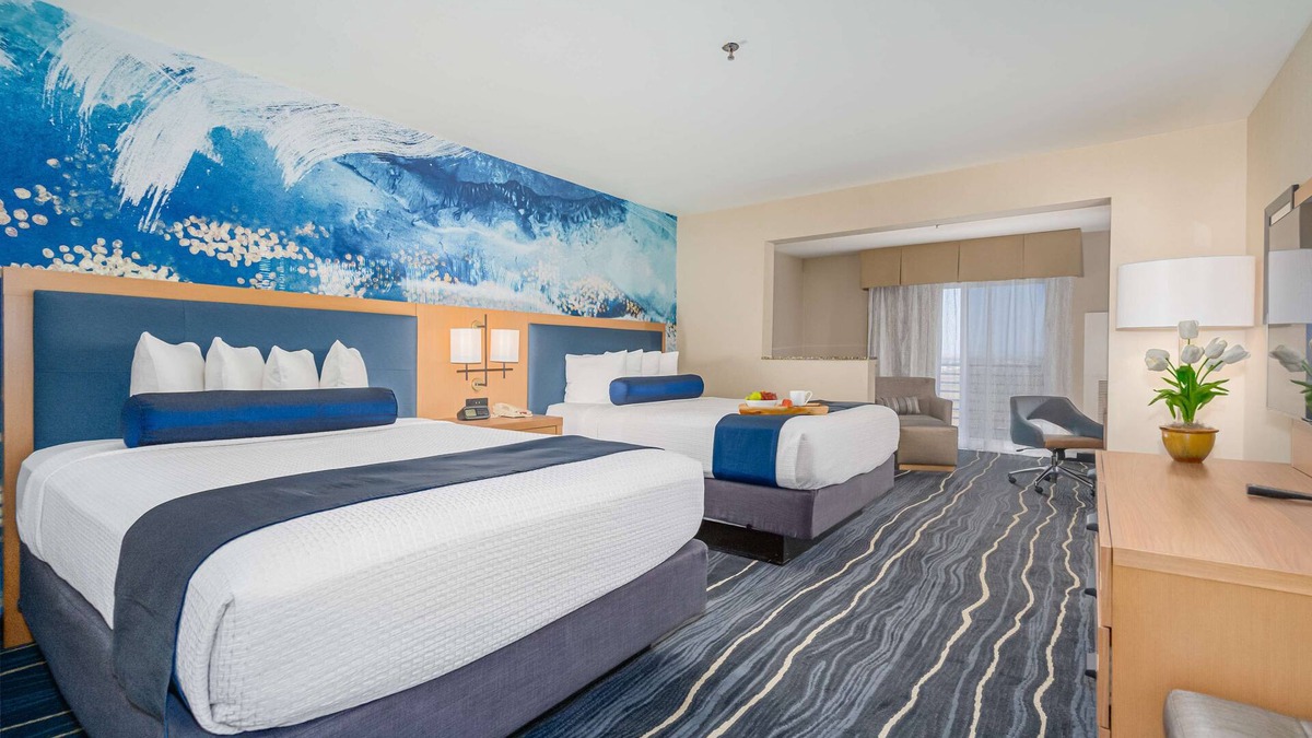 National City Hotel | Best Western Plus Marina Gateway Hotel