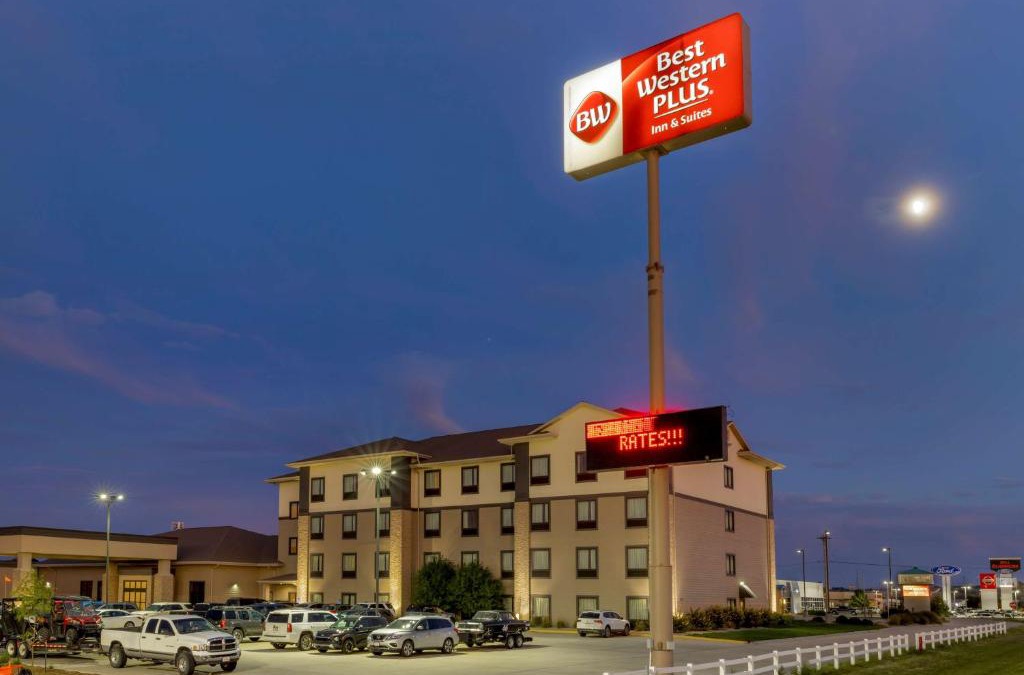 North Platte Hotel | Best Western Plus North Platte Inn & Suites
