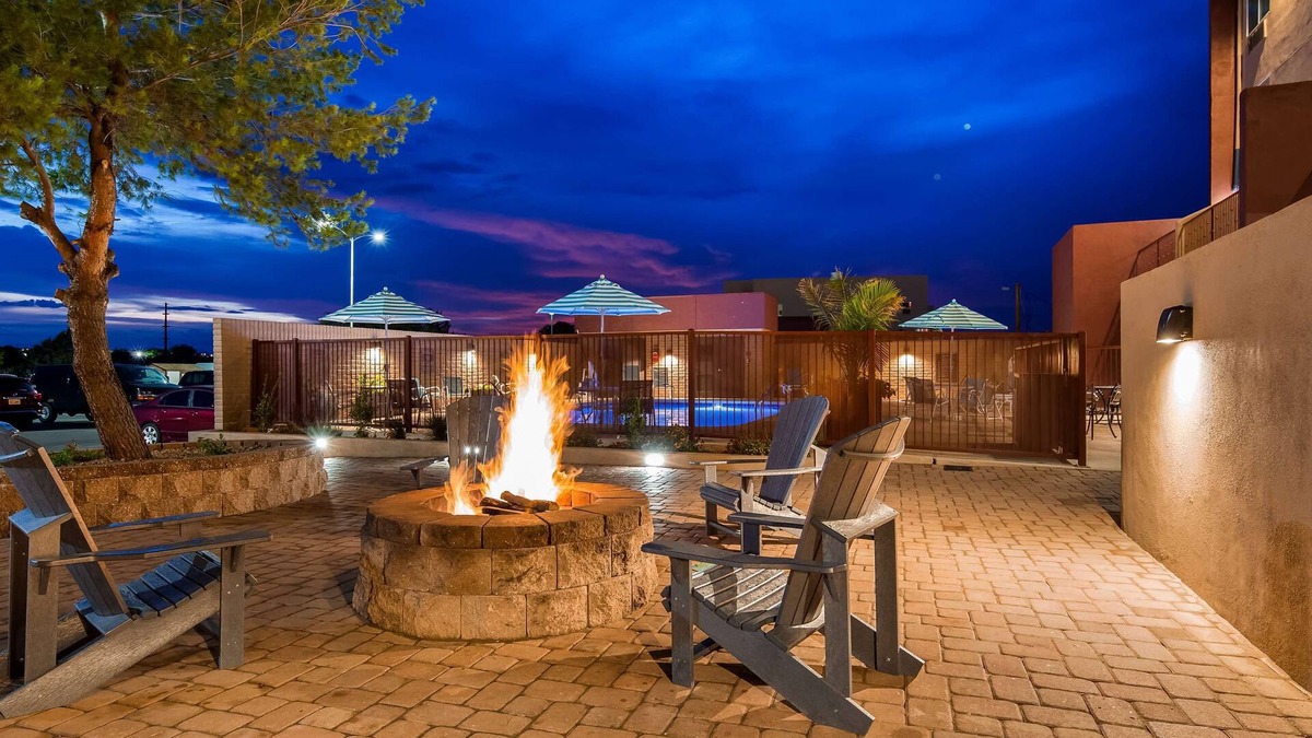 Sierra Vista Hotel | Best Western Plus Sun Canyon