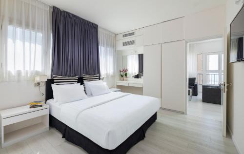 Tel Aviv Promenade Hotel | Best Western Regency Suites