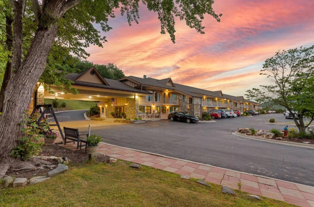 Waynesville Hotel | Best Western Smoky Mountain Inn