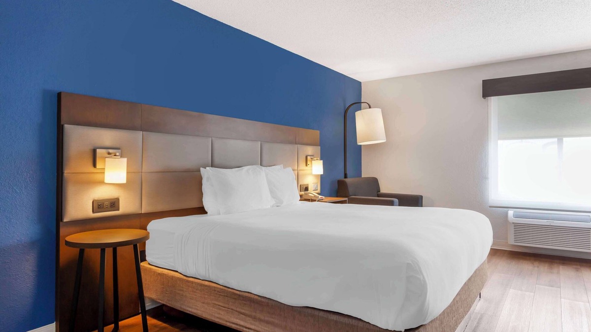 Sycamore Hotel | Best Western Sycamore Inn