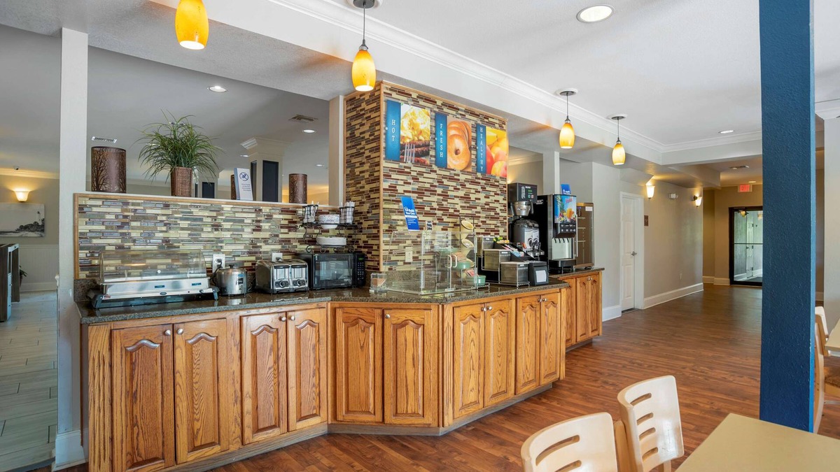 Crawfordville Hotel | Best Western Wakulla Inn & Suites