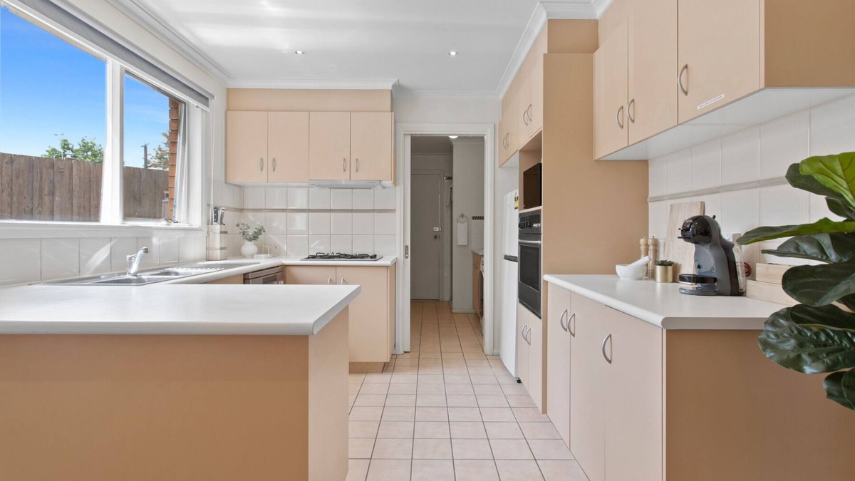 Malvern East House | Bethany in Malvern by Ready Set Stay - WIFI, full linen and towels
