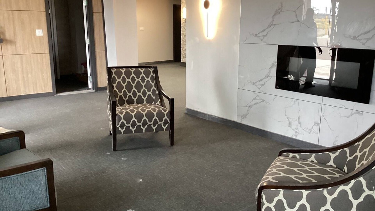 Elk Point Hotel | Bethel Hotel Elk Point