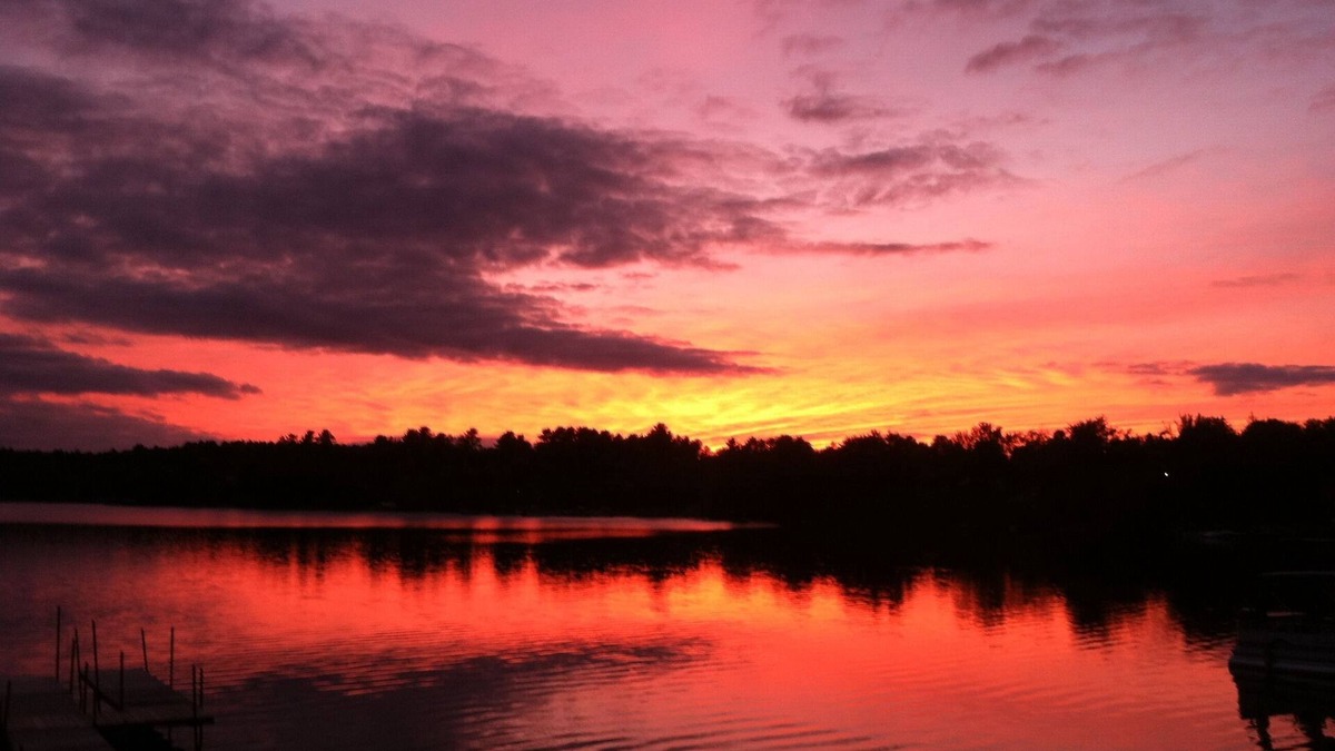 Kauneonga Lake House | Bethelwoods Concert Season is in Full Swing! 2- Bedroom House near venue.